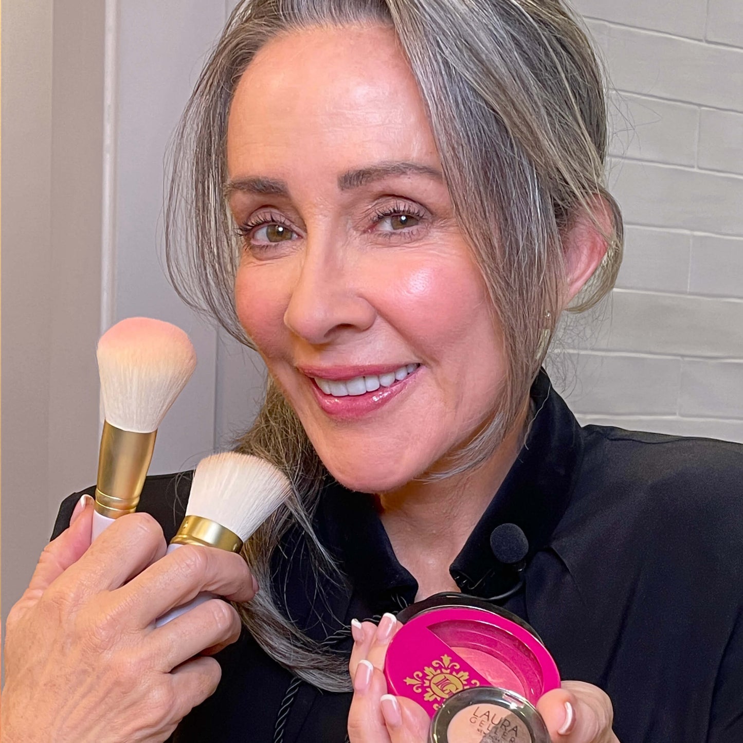 Patricia Heaton’s Go-To Holiday Makeup Kit (5 PC)